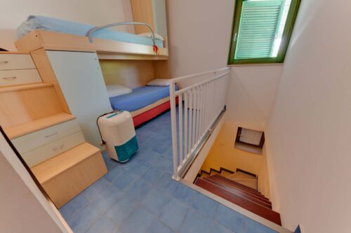 gallery slide