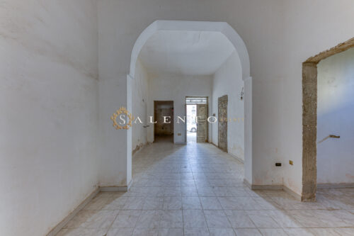 gallery slide