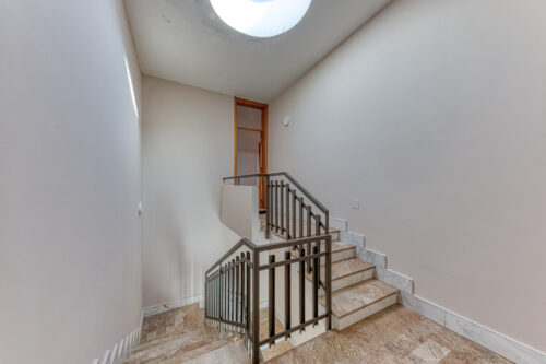 gallery slide