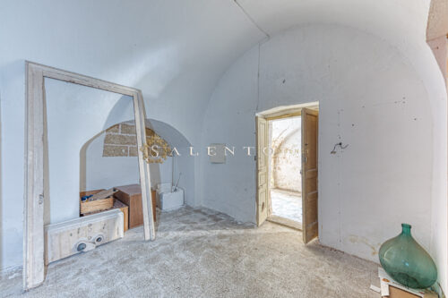 gallery slide