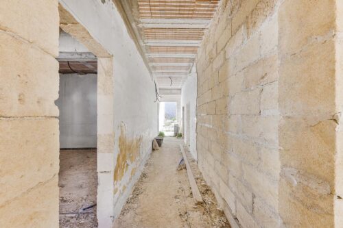 gallery slide