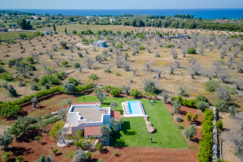 Salento villa con piscina in vendita