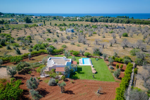 Salento villa con piscina in vendita