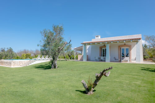 Salento villa con piscina in vendita