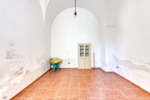 gallery slide