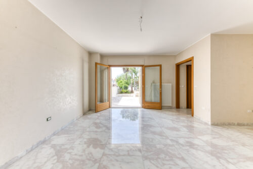 gallery slide