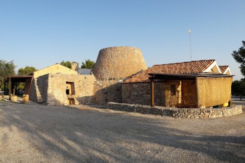 Antica masseria con piscina