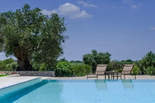 Antica masseria con piscina