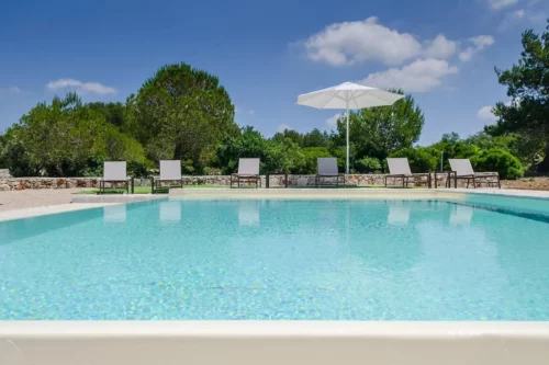 Antica masseria con piscina