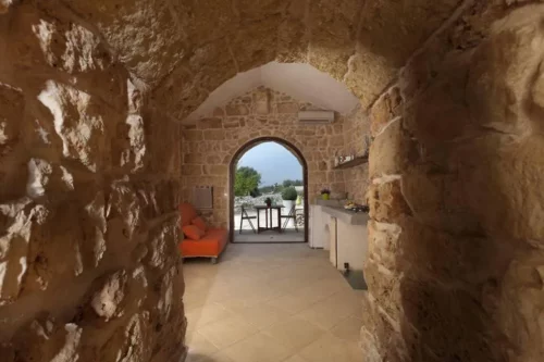 Antica masseria con piscina