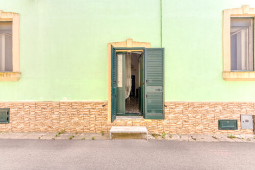 gallery slide