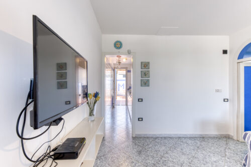 gallery slide