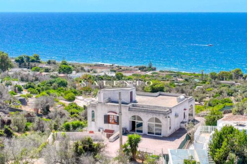 Villa con vista mare