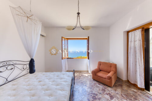 Villa con vista mare