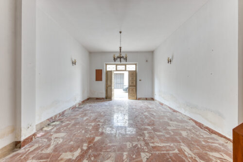 casa con giardino Matino