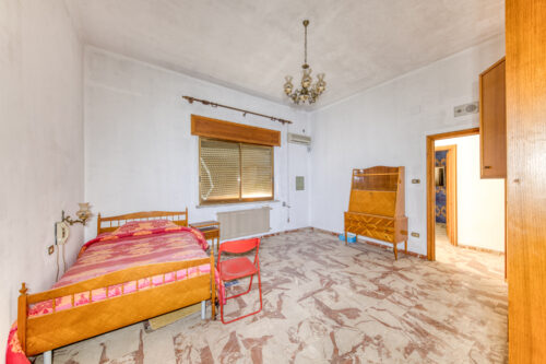 casa con giardino Matino