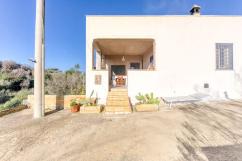 Casa in campagna a Pescoluse