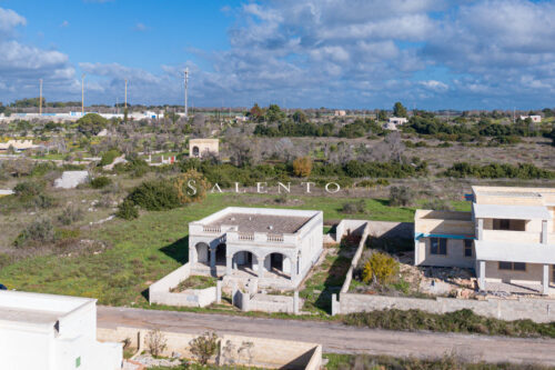 Villetta allo stato rustico