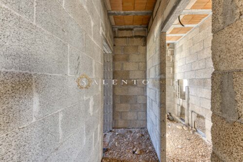 Villetta allo stato rustico