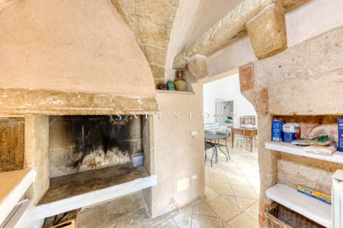 Casa indipendente con giardino