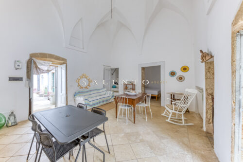 Casa indipendente con giardino