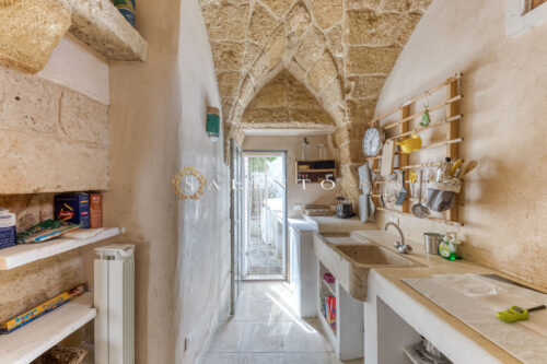 Casa indipendente con giardino