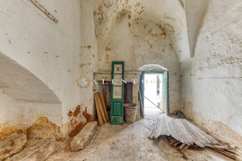 Casa indipendente con giardino