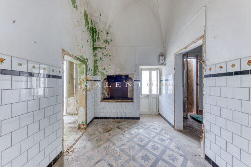 Casa indipendente con giardino