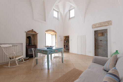 Casa indipendente con giardino