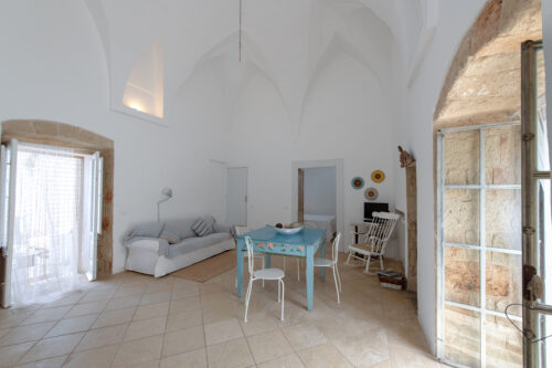 Casa indipendente con giardino