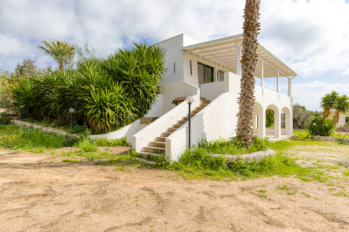 Villa vista mare Torre Pali