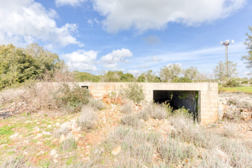 Terreno con villetta da complatere