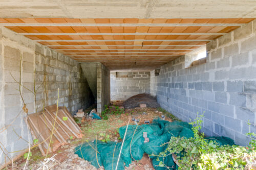 Terreno con villetta da complatere