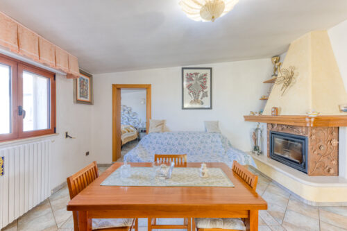 Casa indipendente con garage