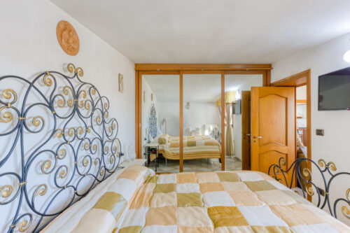 Casa indipendente con garage