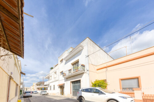 Casa indipendente con garage