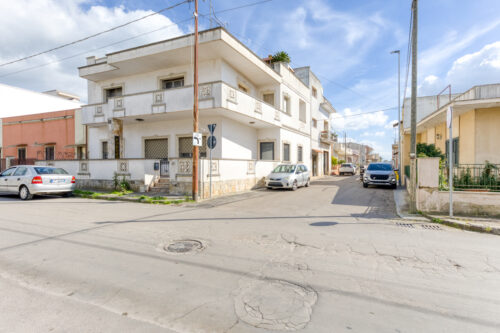 Casa indipendente con garage