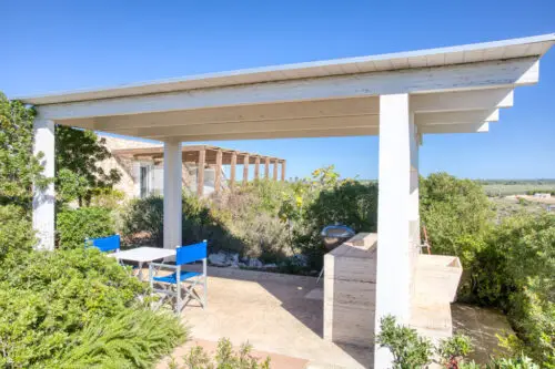 Villa vista mare in vendita a Pescoluse